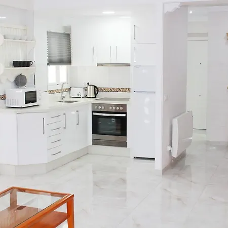 Soleado Apartamento Torrrecilla Beach Daire Nerja